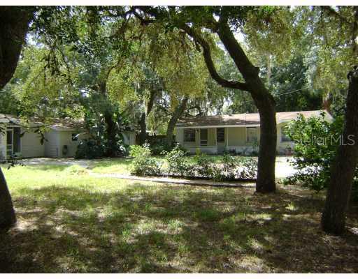 1015 Hiawatha Pl., Holiday, FL 34691