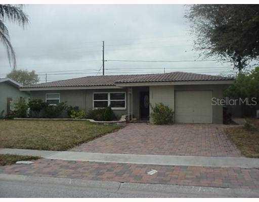 1449 Regina Dr., Largo, FL 33770