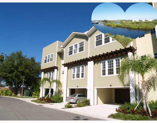 103 Athenian Way, Tarpon Springs, FL 34689