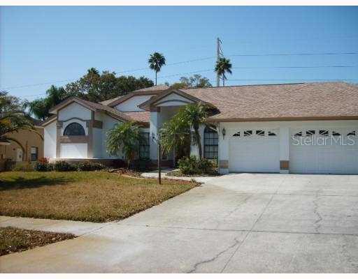 732 Samantha Dr., Palm Harbor, FL 34683