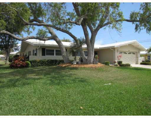 10487 Monarch Dr., Largo, FL 33774