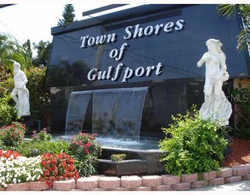 2960 59th St. #102, Gulfport, FL 33707