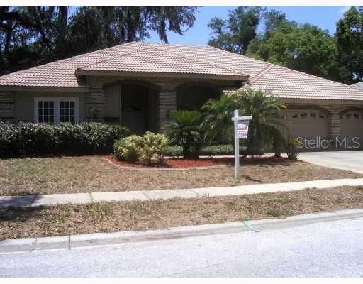 477 Old Oak Cir., Palm Harbor, FL 34683