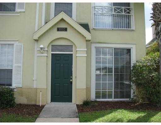 9552 Lake Chase Island Way, Tampa, FL 33626