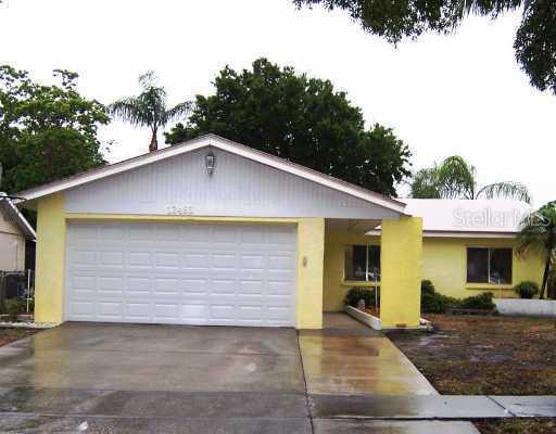 12493 Del Verde Dr., Largo, FL 33773