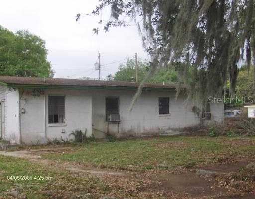 105 Sharewood Dr., Valrico, FL 33594