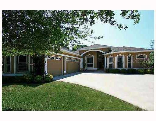 10010 Waltzing Ln., Largo, FL 33778