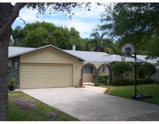 110 Meadowlark Dr., Safety Harbor, FL 34695