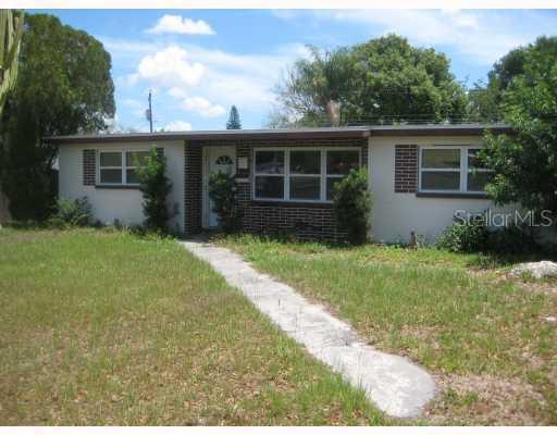 9519 Temple Ave., Seminole, FL 33772