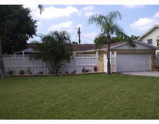 5860 Bayshore Dr., Seminole, FL 33772