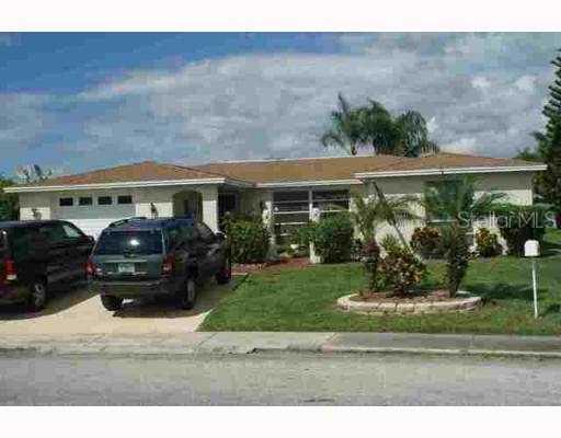 2042 Norfolk Dr., Holiday, FL 34691