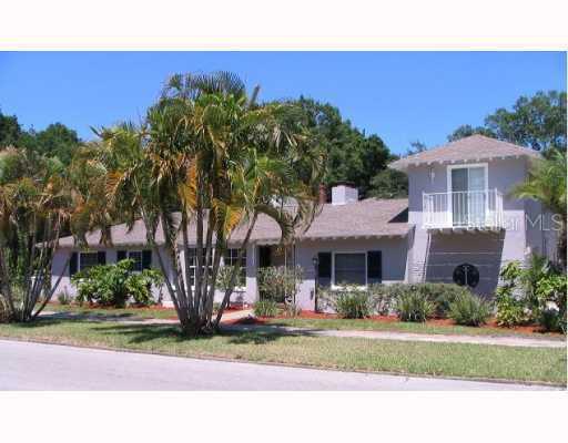 2121 1st St., St Petersburg, FL 33704