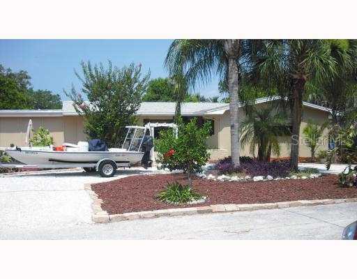 112 Peterson Ln., Palm Harbor, FL 34683