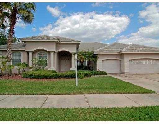 227 Highland Woods Dr., Safety Harbor, FL 34695