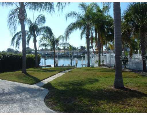 11896 Walker Ave., Seminole, FL 33772