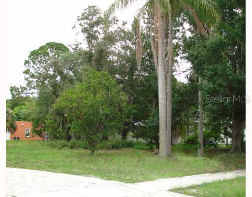 6330 S 11th Ave., Gulfport, FL 33707