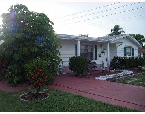 3451 Columbus Dr., Holiday, FL 34691