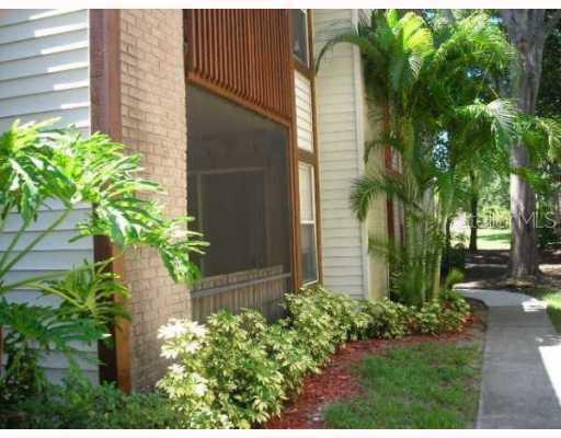 1652 Nantucket Ct., Palm Harbor, FL 34683