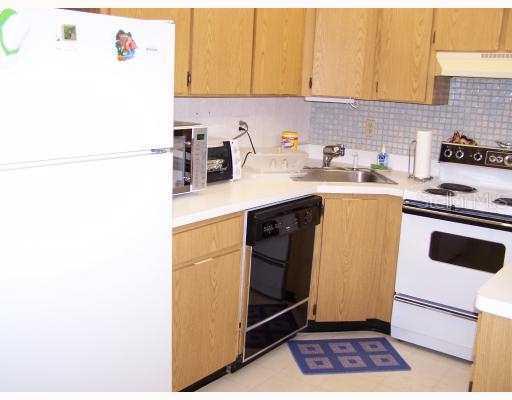 3153 Lake Pine Way #229E2, Tarpon Springs, FL 34688