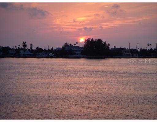 380 8th Ave. #8, Tierra Verde, FL 33715