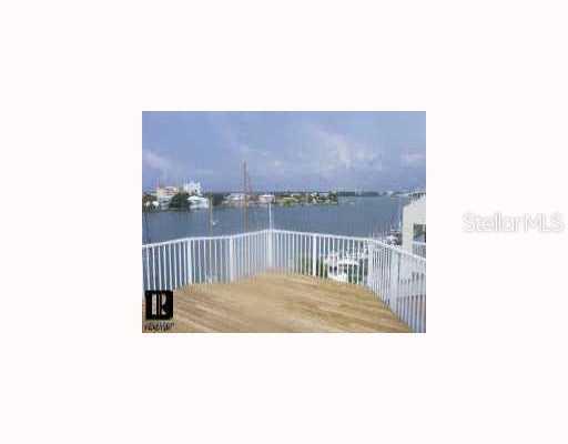 620 Bayway Blvd. ##6, Clearwater Beach, FL 33767