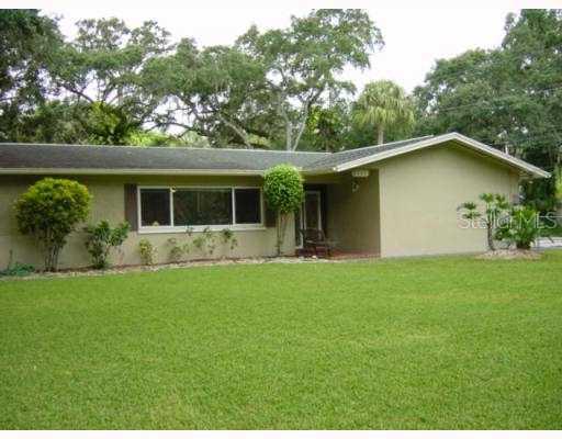 201 10th Ave., Safety Harbor, FL 34695
