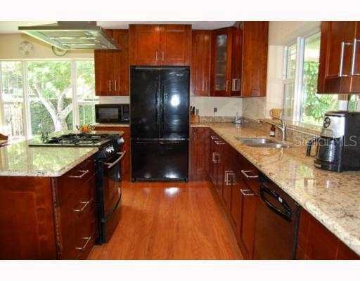 6102 10th Ave., Gulfport, FL 33707