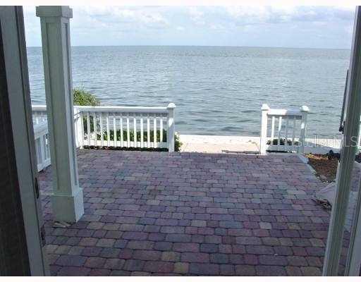 5050 Coquina Key Dr., St Petersburg, FL 33705