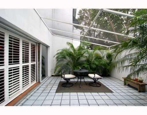 2983 Knights Ave., Tampa, FL 33611