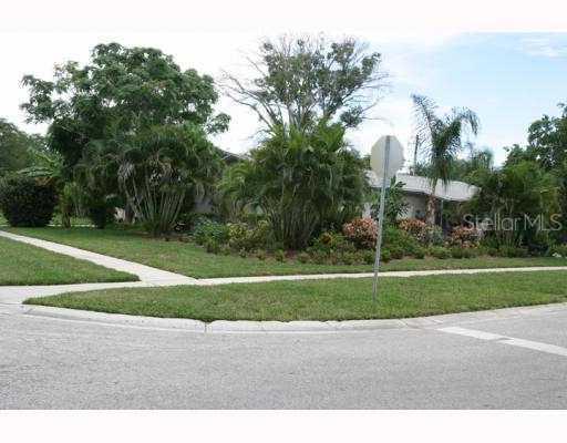 7845 85th Ln., Largo, FL 33777