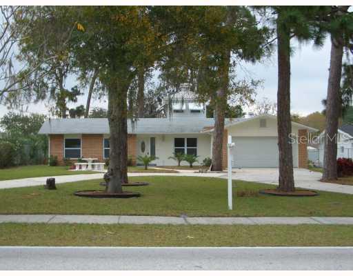 925 Florida Ave., Tarpon Springs, FL 34689
