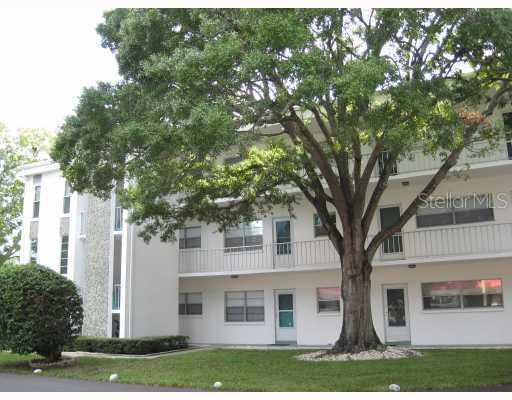 5880 38th Ave. #111, St Petersburg, FL 33710