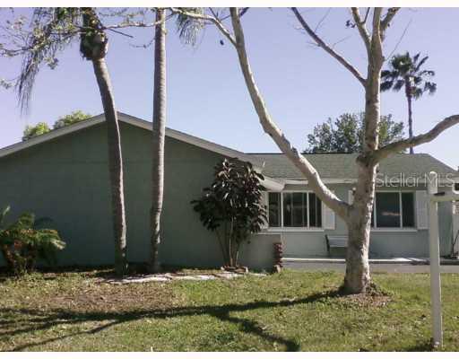 9554 86th Ave., Seminole, FL 33777
