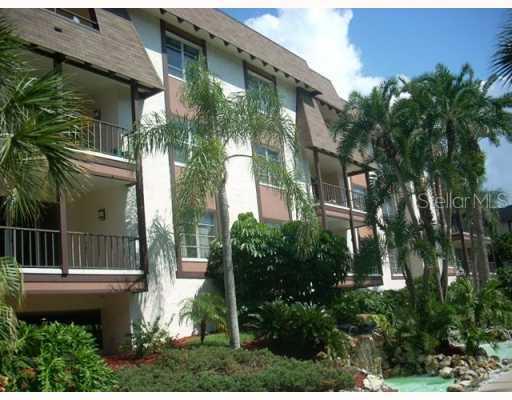 3031 Countryside Blvd. #20C, Clearwater, FL 33761