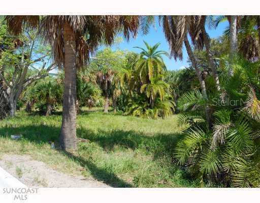 2205 Gulf Blvd. #B, Indian Rocks Beach, FL 33785