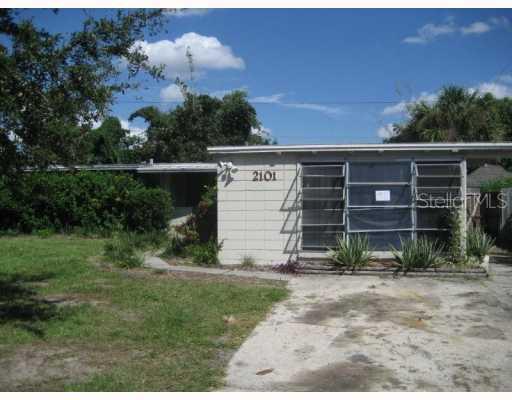 2101 Hampton Dr., St Petersburg, FL 33710