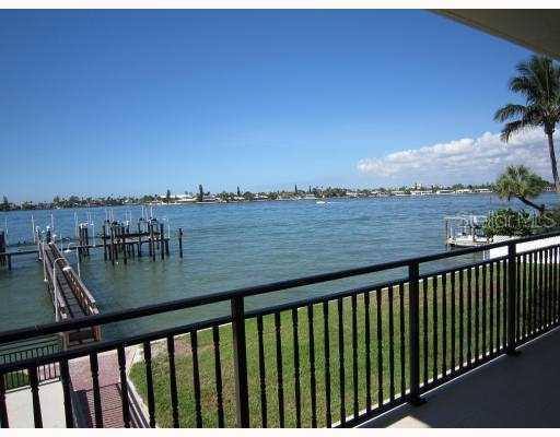 312 8th Ave. #102, Tierra Verde, FL 33715