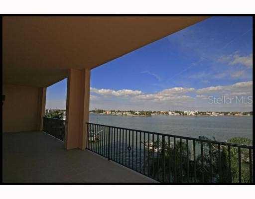 260 108th Ave. #202, Treasure Island, FL 33706