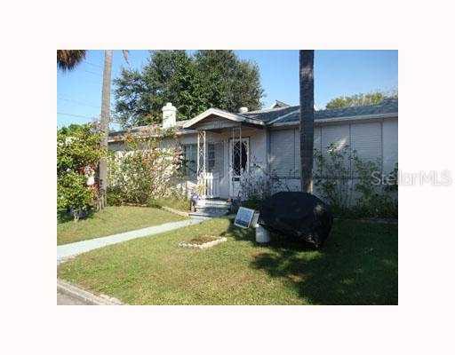 2137 11th St., St Petersburg, FL 33704