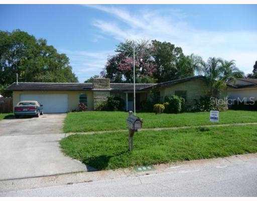 899 Corvette Dr., Largo, FL 33771