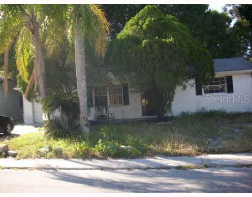 1435 Dartmouth Dr., Holiday, FL 34691