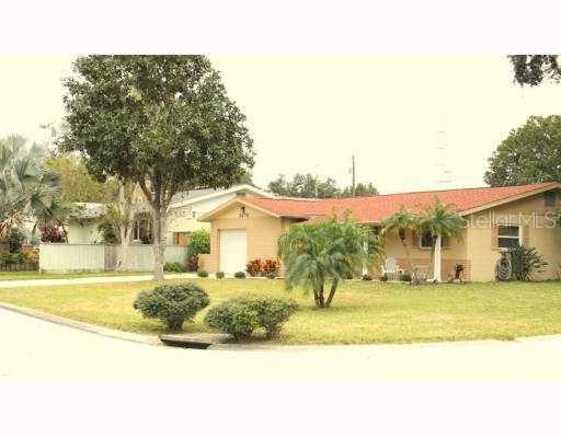 5270 10th Ave., St Petersburg, FL 33710