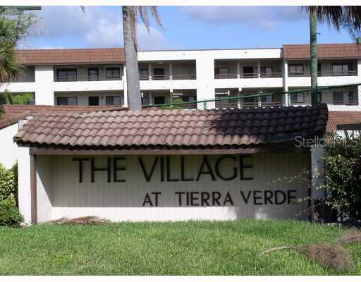 106 1st St. #216, Tierra Verde, FL 33715