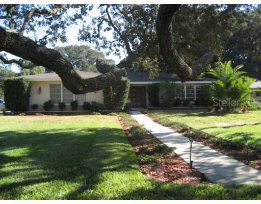 620 N Florida Ave., Tarpon Springs, FL 34689