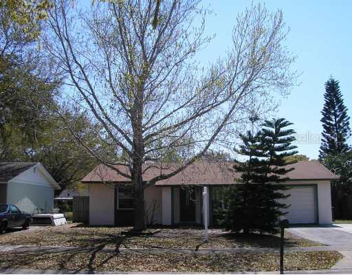 8000 Smoketree Cir., Largo, FL 33773