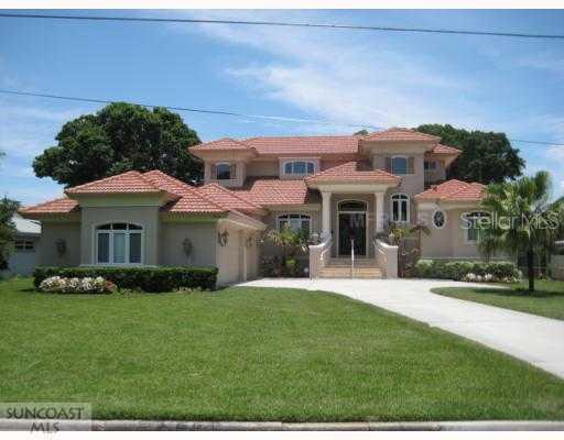 5918 Bahama Shores Dr., St Petersburg, FL 33705