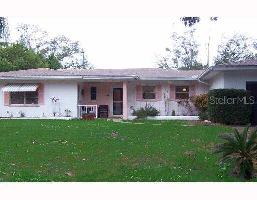 992 Hillwood Dr., Dunedin, FL 34698