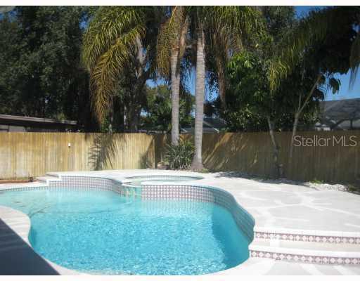 12025 72nd Way, Largo, FL 33773