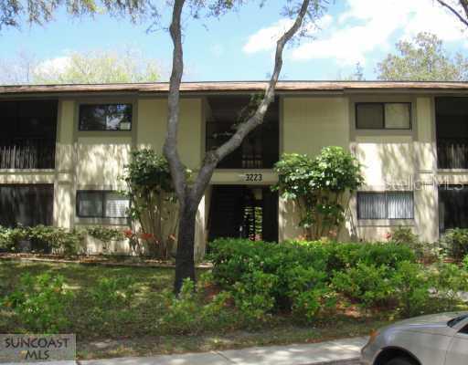 3223 Fox Chase Cir. #107, Palm Harbor, FL 34683