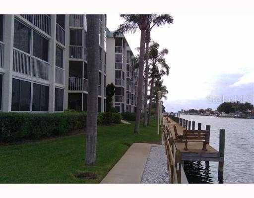 4902 38th Way #206E, St Petersburg, FL 33711